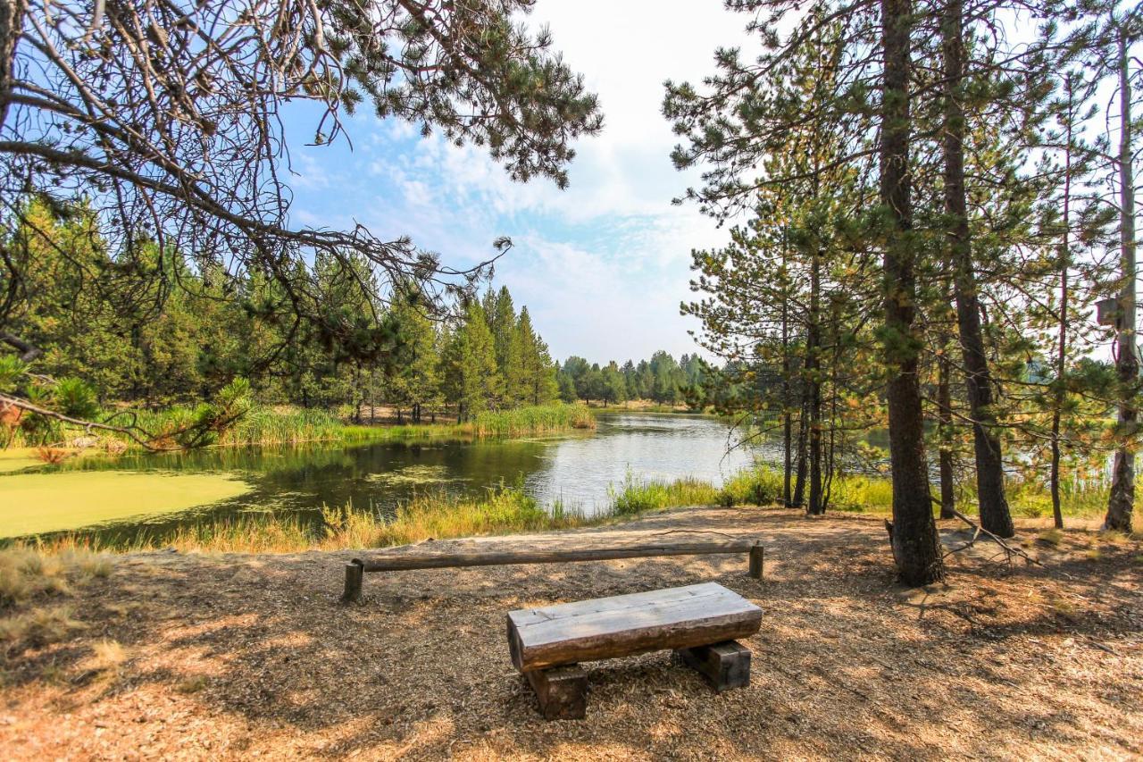 Otter Lane 12 | Discover